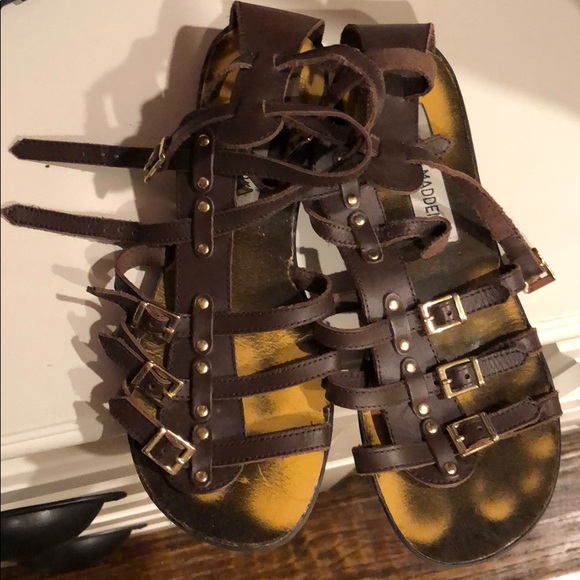 Steve Madden brown leather gladiator sandals - Picture 1 of 2